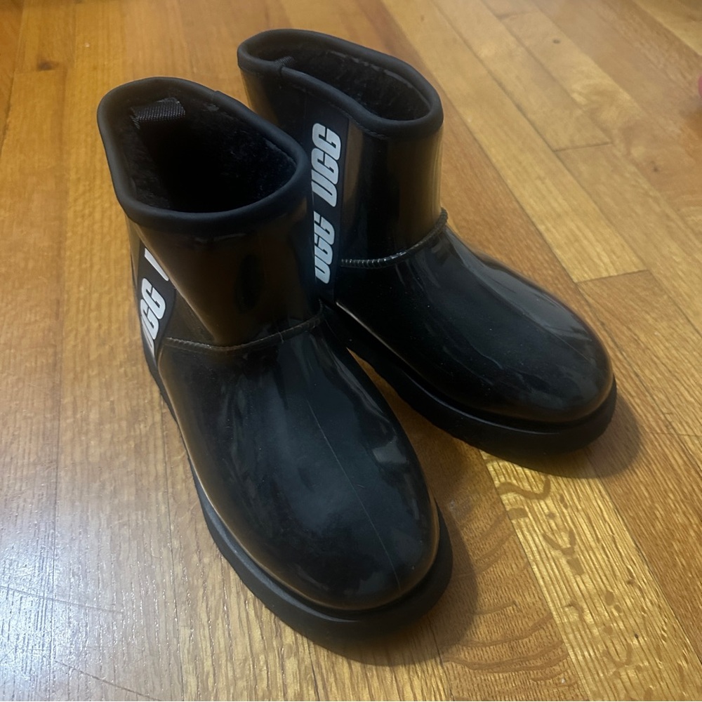 UGG Clear Black Classic Boots